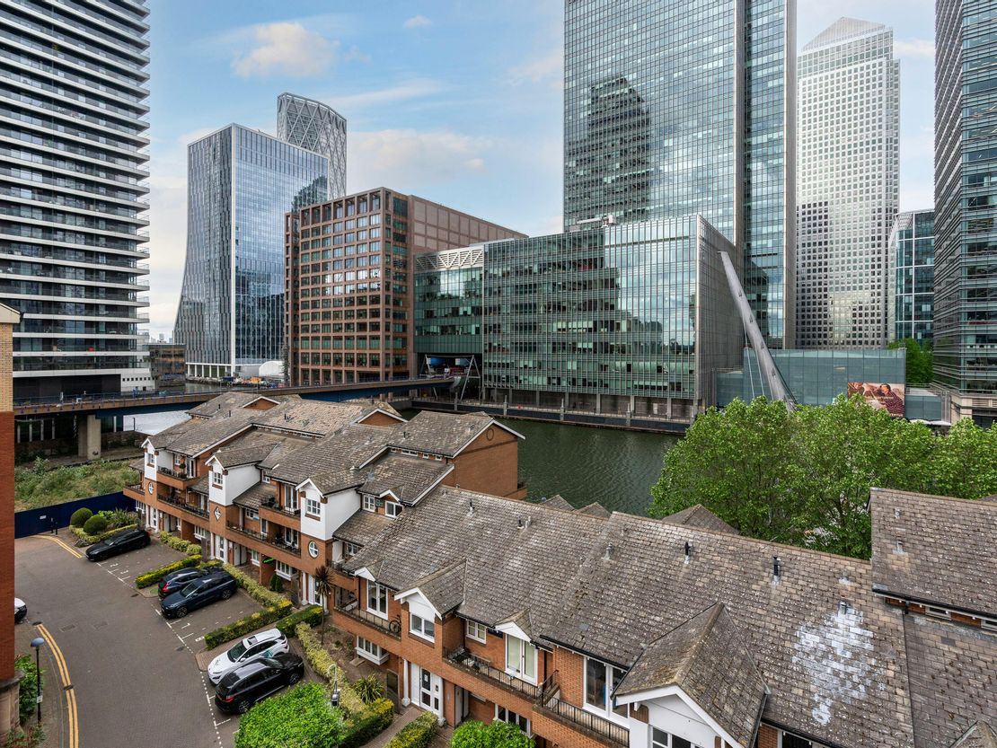 Suite 37, Beaufort Court, Canary Wharf, E14 9XL