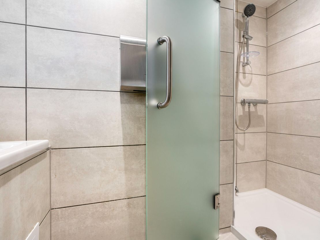 Suite 37, Beaufort Court, Canary Wharf, E14 9XL