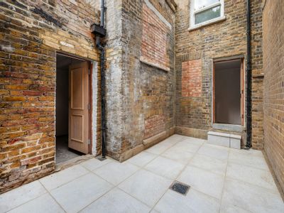 Property Image for 39 Marchmont Street, Bloomsbury, WC1N 1AP