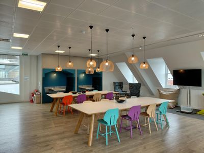 Property Image for 2nd Floor St. John's House, High Street, Crawley, West Sussex, RH10 1HS