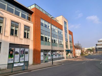 Property Image for 2nd Floor St. John's House, High Street, Crawley, West Sussex, RH10 1HS