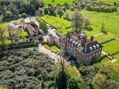 Property Image for Tyttenhanger House, Coursers Road, Colney Heath, St. Albans, AL4 0PG