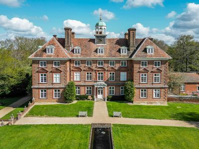 Property Image for Tyttenhanger House, Coursers Road, Colney Heath, St. Albans, AL4 0PG