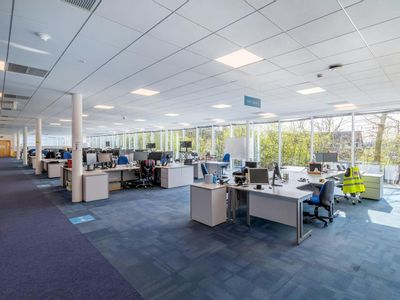 Property Image for Unit 7 Parkbury, Handley Page Way, St. Albans, AL2 2DQ