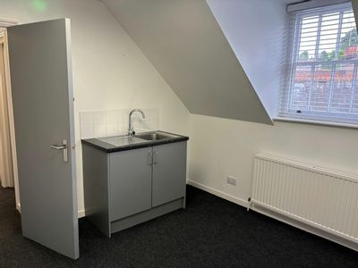 Property Image for 3rd Floor, 15-17 The Broadway, Old Hatfield, AL9 5HZ