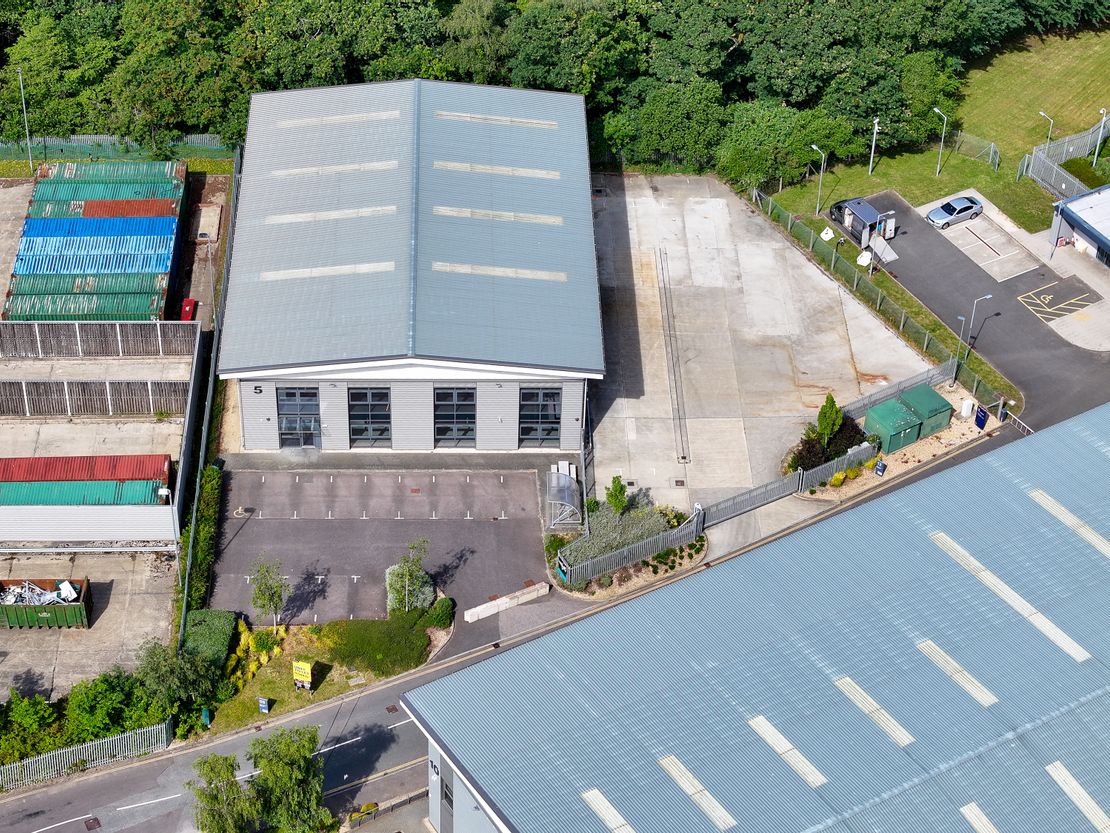Unit 5 Kites Croft Business Park, Warsash Road, Fareham, Hampshire, PO14 4LW