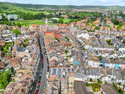 Property Image for 43 South Street, Eastbourne, East Sussex, BN21 4UT
