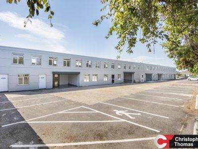Property Image for Unit 3, Windsor Trade Centre, Fairacres Industrial Estate, Windsor, Berkshire, SL4 4LE