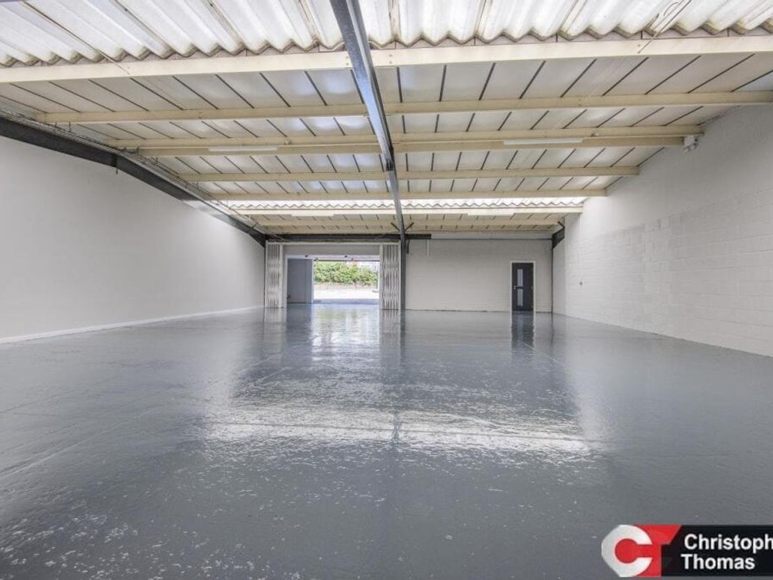 Unit 3, Windsor Trade Centre, Fairacres Industrial Estate, Windsor, Berkshire, SL4 4LE