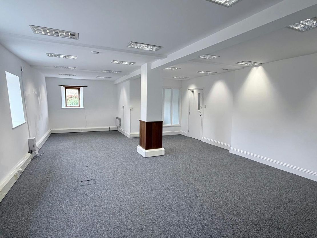 The Granary, Unit 2, Southill Business Park, Cornbury Park, Chipping Norton, OX7 3EW