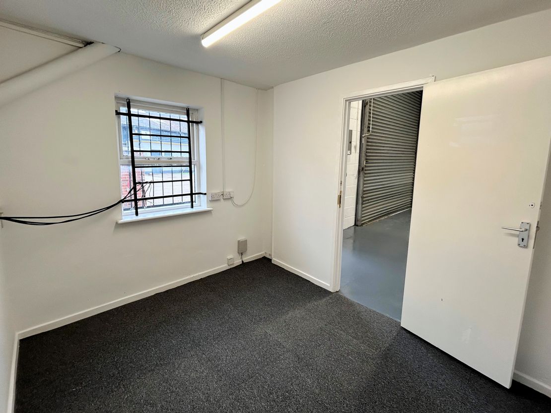 Unit 35, Redhills Road, South Woodham Ferrers, Chelmsford, Essex, CM3 5UL