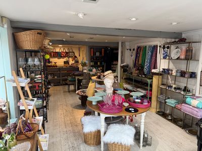 Property Image for 13 Market Square, Amersham, Buckinghamshire, HP7 0DF