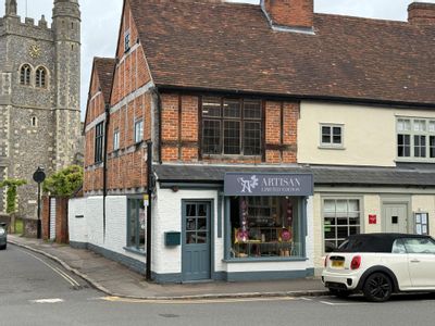 Property Image for 13 Market Square, Amersham, Buckinghamshire, HP7 0DF