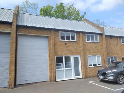 Property Image for 6 Priory Wharf, Hertford, Hertfordshire, SG14 1RJ