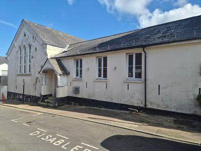 Property Image for St Peter`s Hall, North Street, St Peters, Tunbridge Wells, Kent, TN2 4SS