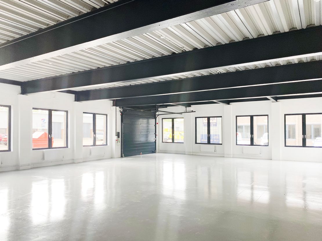 Unit 81, Barwell Business Park, Leatherhead Road, Chessington, Surrey, KT9 2NY