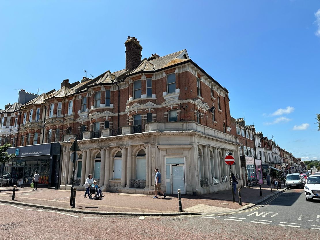 Former HSBC, 2 Devonshire Road, Bexhill-On-Sea, East Sussex, TN40 1AT