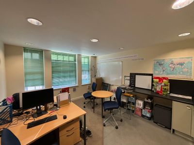 Property Image for 122 High Street, Winchester, SO23 9AS