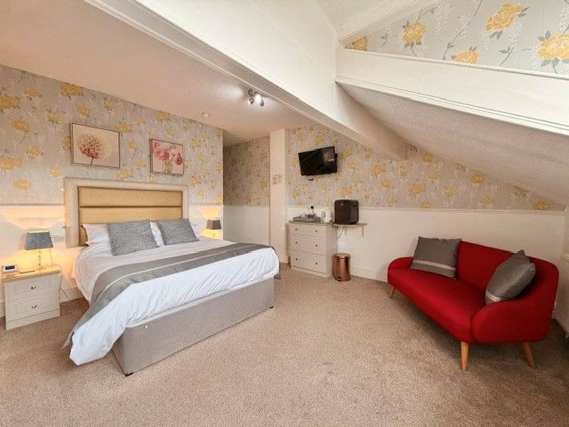Valentine Hotel 35 Dickson Road, Blackpool, fy1