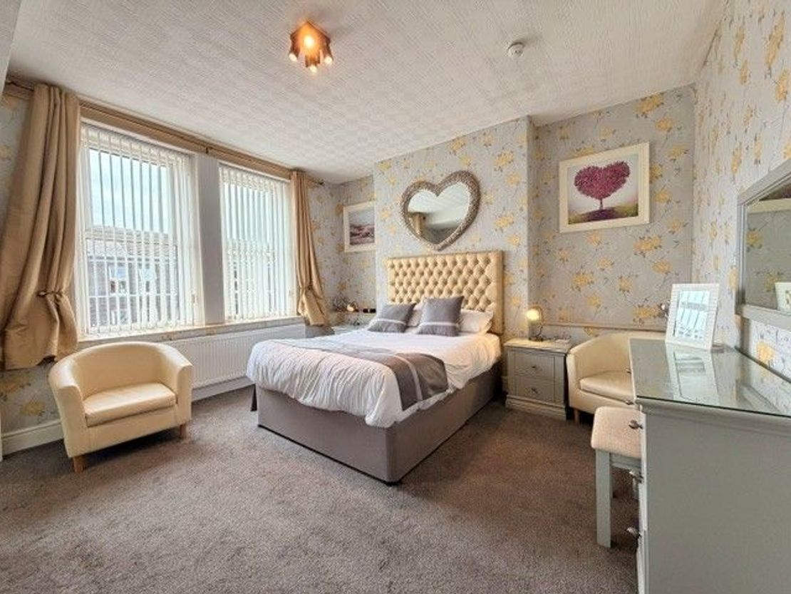Valentine Hotel 35 Dickson Road, Blackpool, fy1