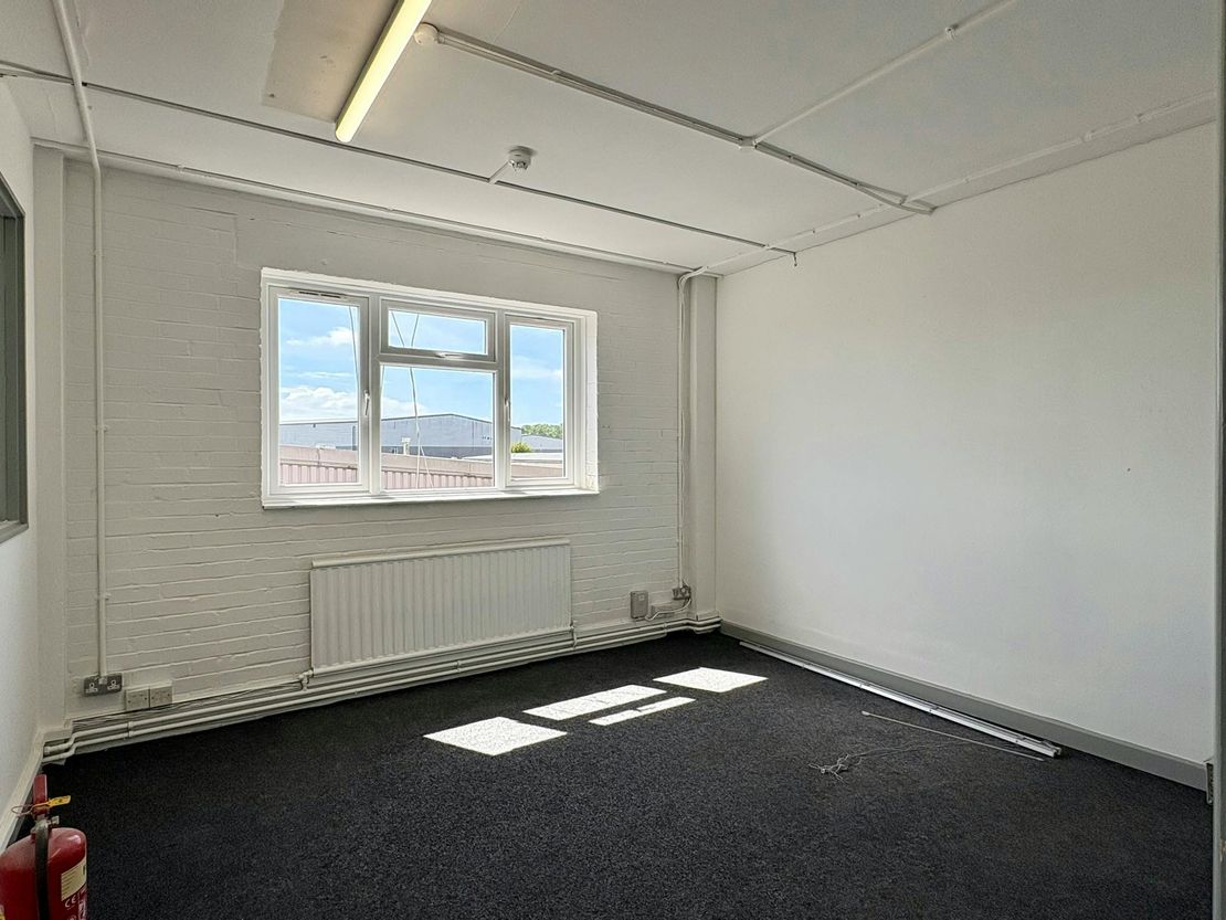Heathrow Cube, 9 Arkwright Road, Colnbrook, Slough, SL3 0HJ