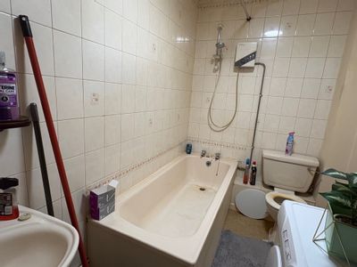 Property Image for 21A Alcester Road, Studley, Warwickshire, B80 7AG
