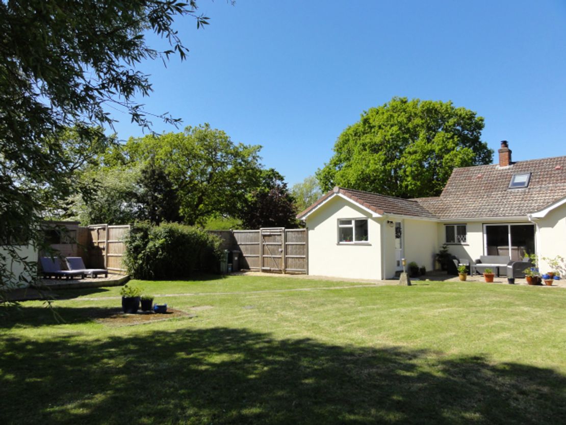 Cranmore Ave, Cranmore, Yarmouth PO41 0XR
