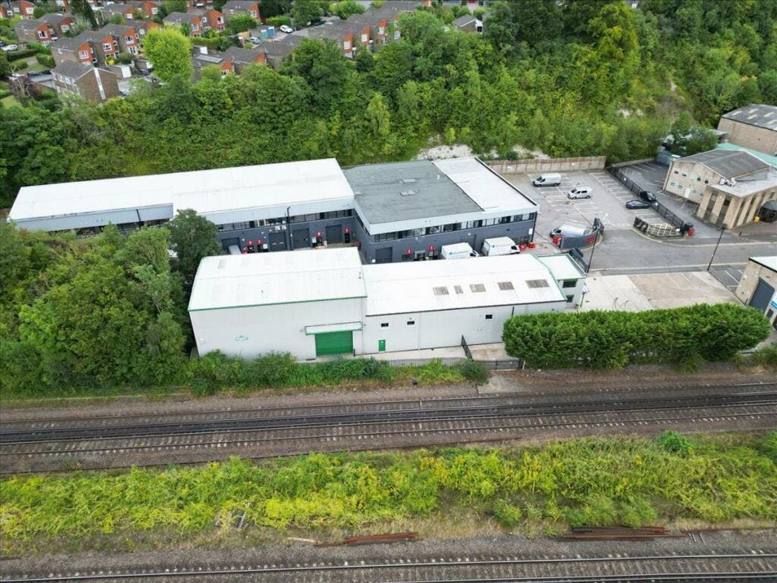 Unit D Redlands, Ullswater Industrial Estate, Coulsdon, CR5 2HT