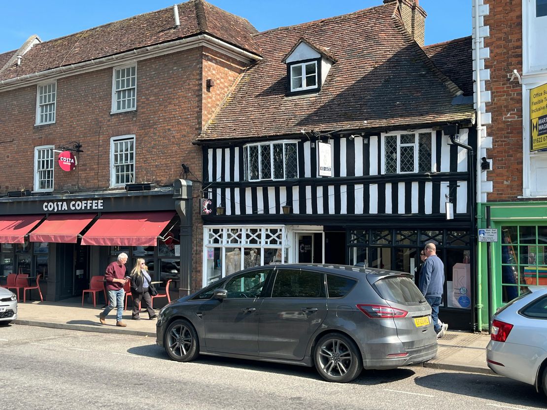 17 High Street, Tenterden, TN30 6BN
