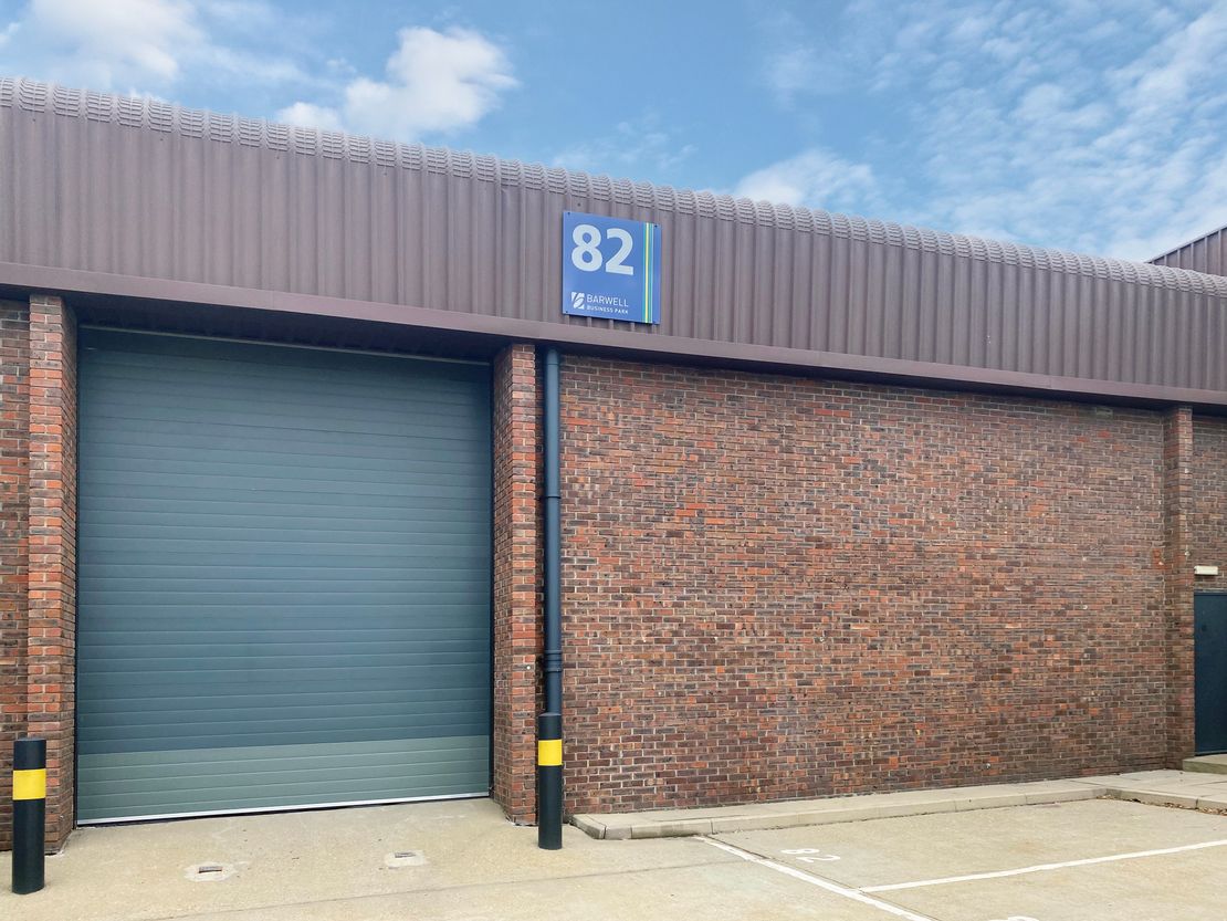 Unit 82, Barwell Business Park, Leatherhead Road, Chessington, Surrey, KT9 2NY