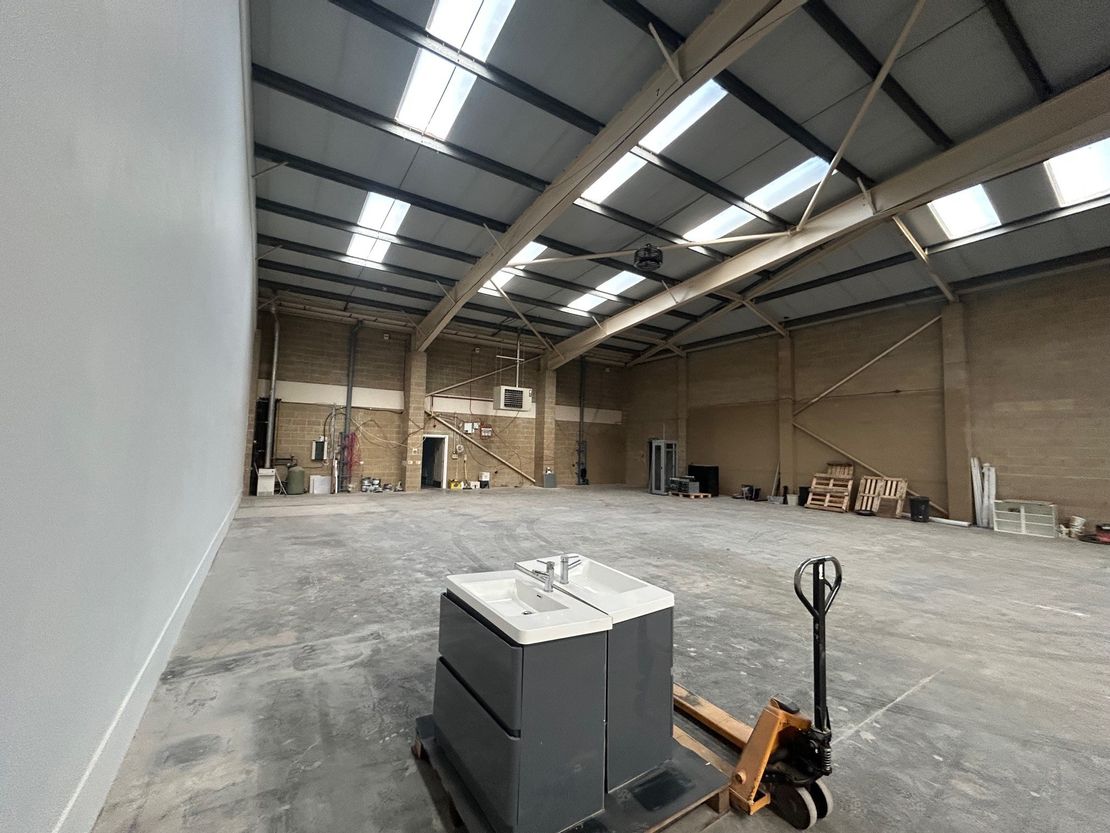 Unit 62, Barwell Business Park, Leatherhead Road, Chessington, Surrey, KT9 2NY