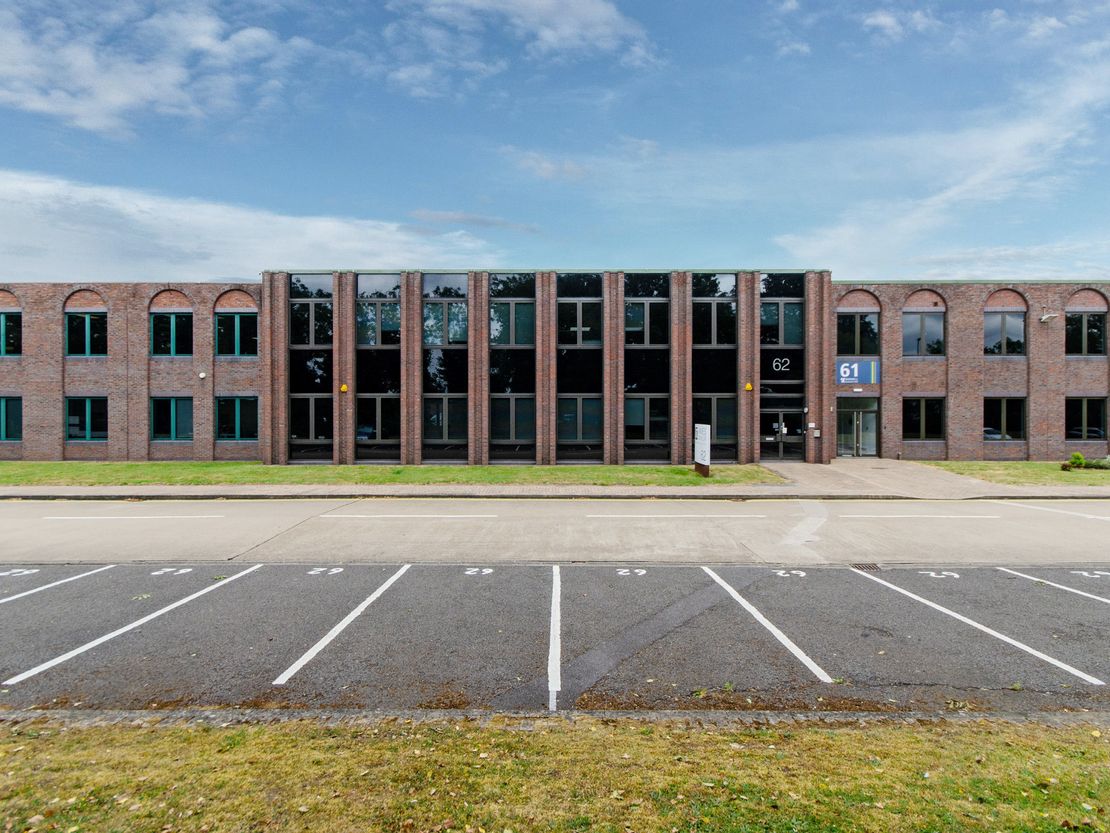 Unit 62, Barwell Business Park, Leatherhead Road, Chessington, Surrey, KT9 2NY