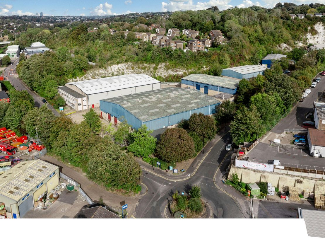 Units B5 Redlands, Ullswater Crescent, Coulsdon, Surrey, CR5 2HT