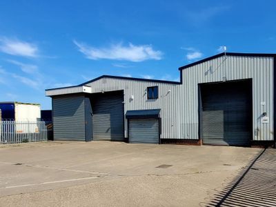 Property Image for Unit 5, Century Yard Industrial Estate, Century Road, Saltend, Hull, East Riding Of Yorkshire, HU12 8FB