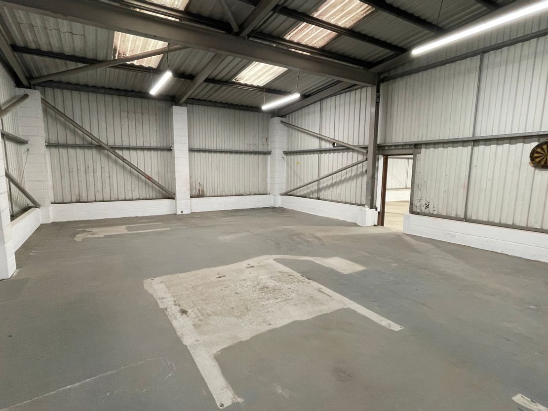 Unit 5, Century Yard Industrial Estate, Century Road, Saltend, Hull, East Riding Of Yorkshire, HU12 8FB
