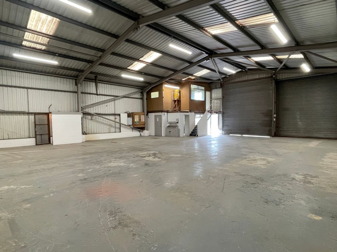 Unit 5, Century Yard Industrial Estate, Century Road, Saltend, Hull, East Riding Of Yorkshire, HU12 8FB