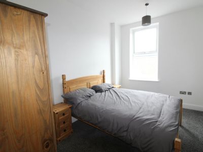Property Image for 32 Linthorpe Road, Middlesbrough, TS1 1RD
