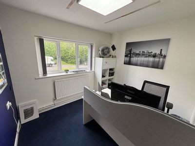 Property Image for Unit 5B, Tanners Court, Tanners Lane, Shootash, Romsey, Hampshire, SO51 6DP