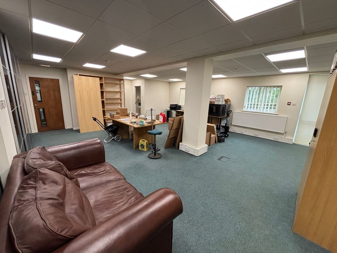 Unit 4, Tanners Court, Tanners Lane, Shootash, Romsey, Hampshire, SO51 6DP