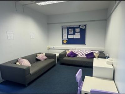 Property Image for 1st Floor, 4 Barrack Street, Hamilton, South Lanarkshire, ML3 0DG