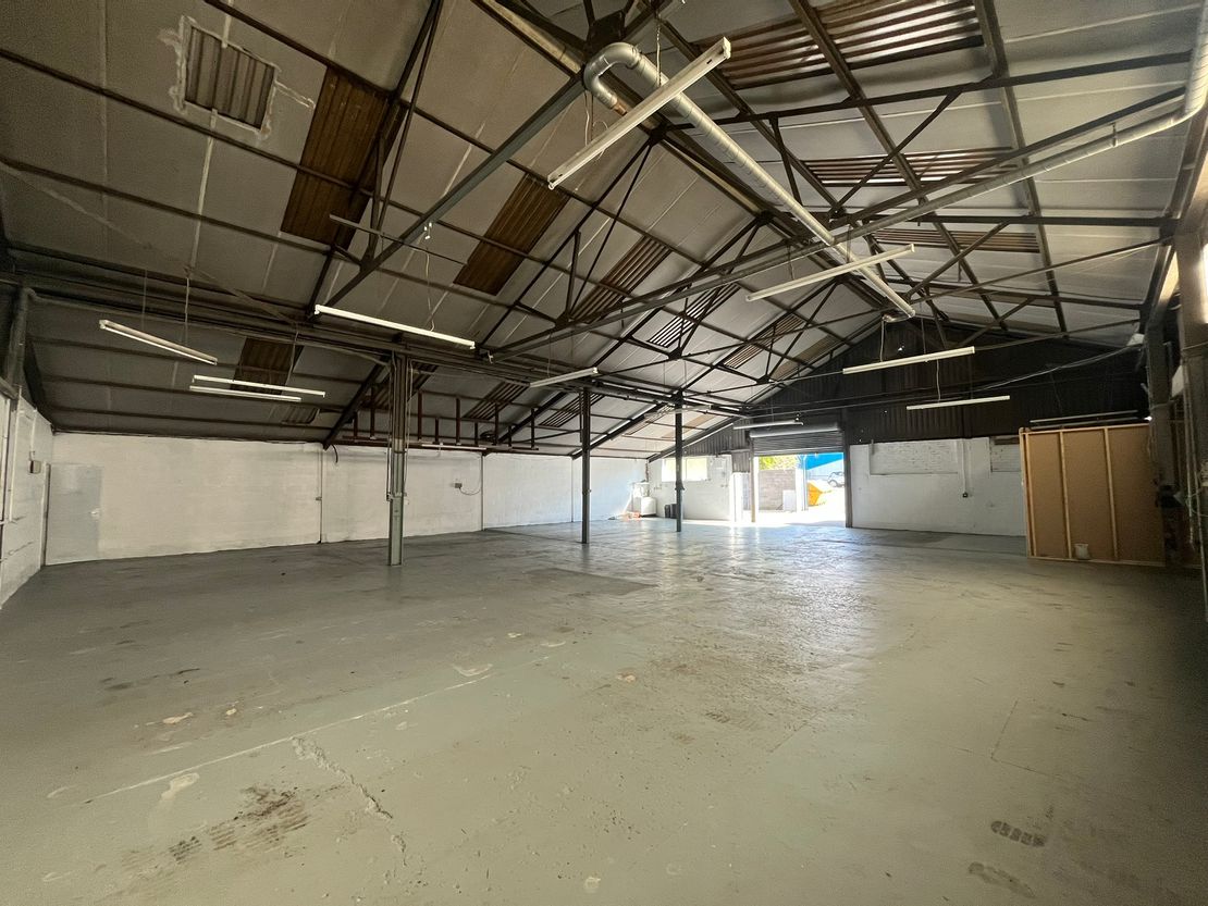 1b Lonlas Industrial Estate, Neath, Wales, SA10 6RR