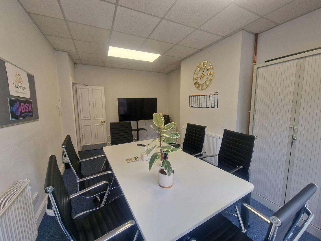 Ground Floor, Brinkletts House, 15 Winchester Road, Basingstoke, RG21 8UE