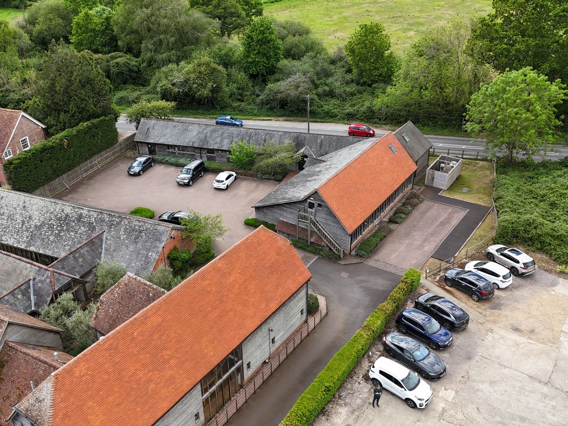The Cattle Barn, Upper Ashfield Farm, Ashfield, Romsey, Hampshire, SO51 9NJ