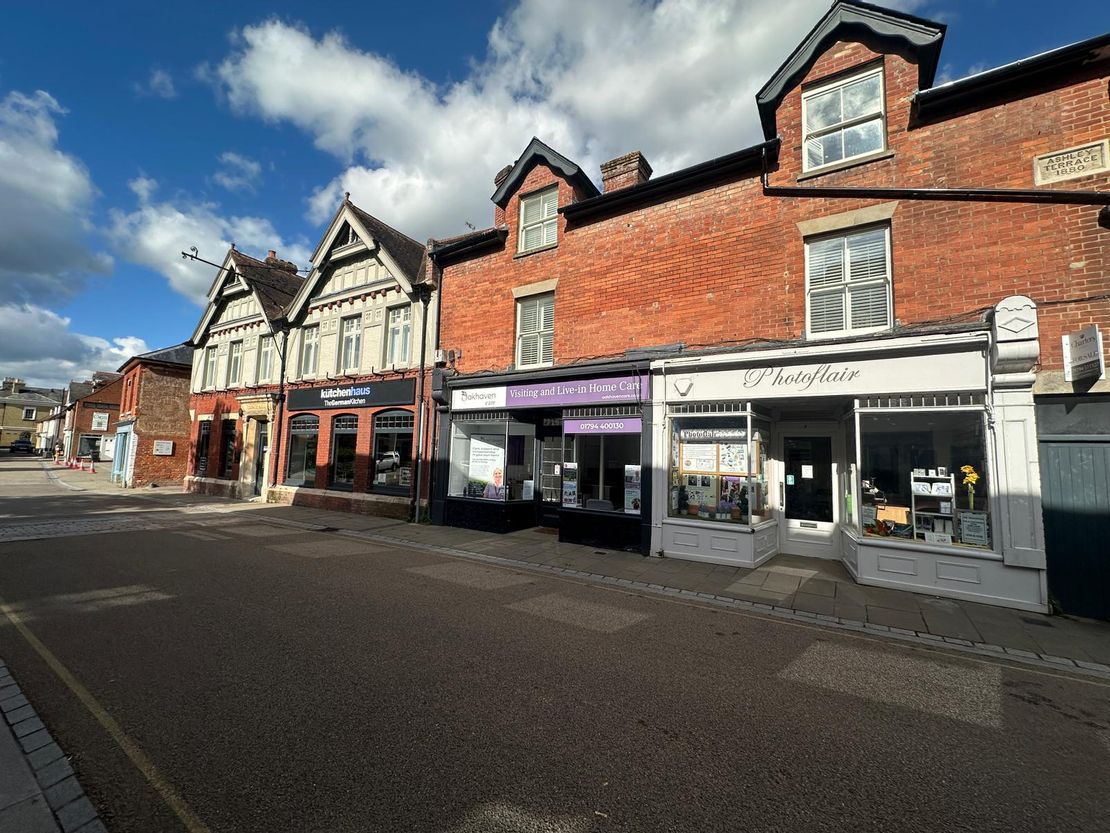 7-9 Church Street, Romsey, Hampshire, SO51 8BT