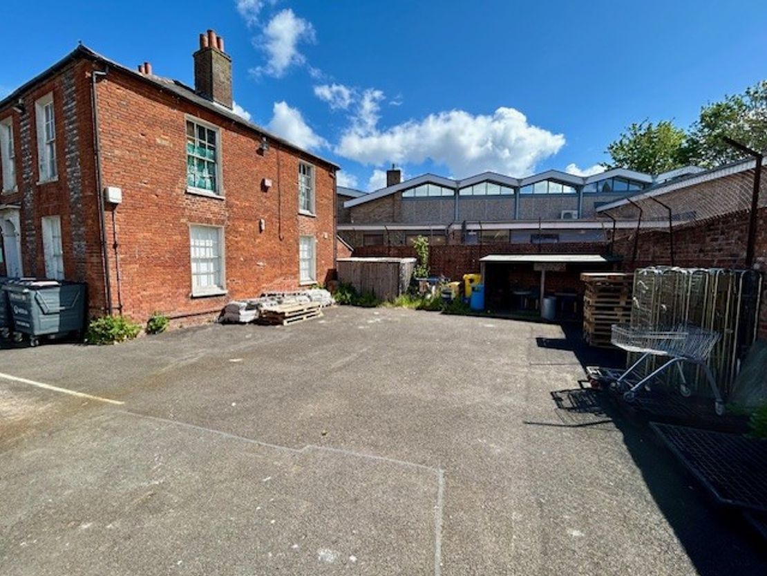 Marsh Cottage, Waldegrave Place, Northbrook Street, Newbury, West Berkshire, RG14 1DS
