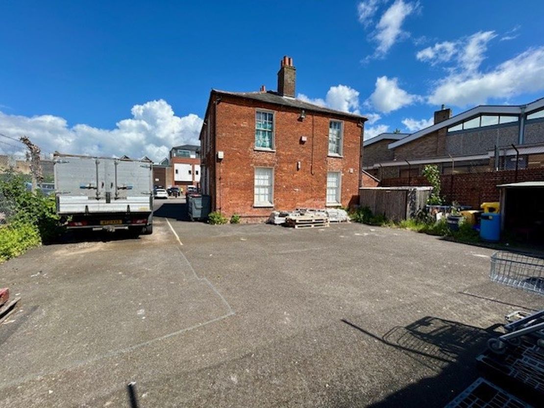 Marsh Cottage, Waldegrave Place, Northbrook Street, Newbury, West Berkshire, RG14 1DS