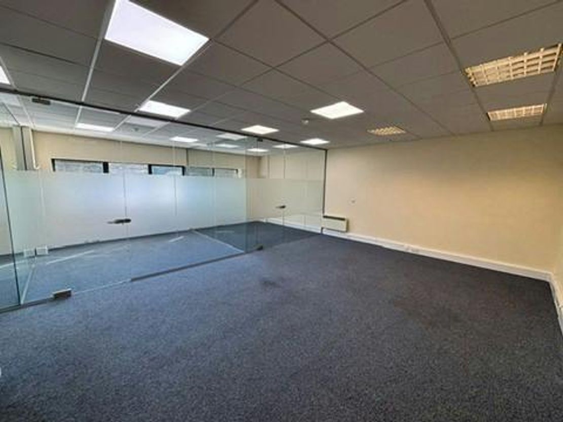 Unit 4 Hatch Industrial Park, Greywell Road, Basingstoke, RG24 7NG