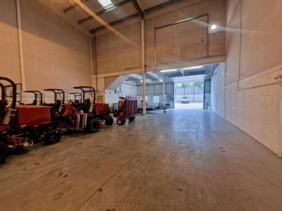 Property Image for Unit 4 Hatch Industrial Park, Greywell Road, Basingstoke, RG24 7NG
