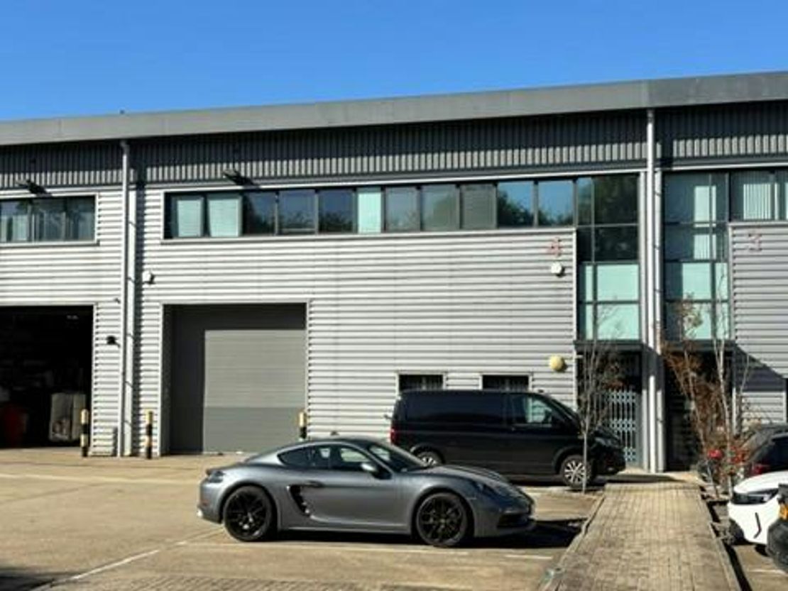 Unit 4 Hatch Industrial Park, Greywell Road, Basingstoke, RG24 7NG