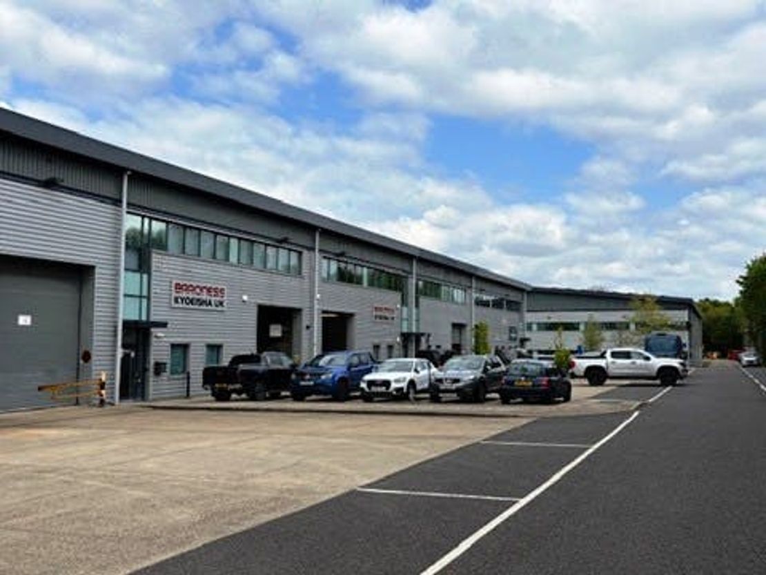 Unit 4 Hatch Industrial Park, Greywell Road, Basingstoke, RG24 7NG